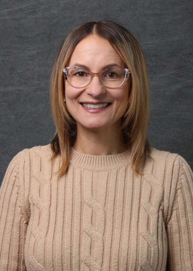 Jennifer Bennett headshot