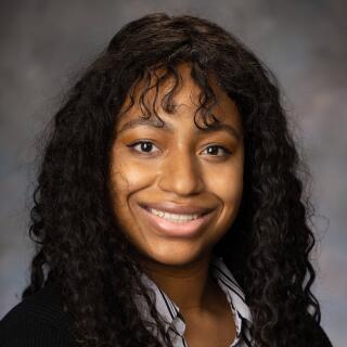 Amaya Rakes headshot