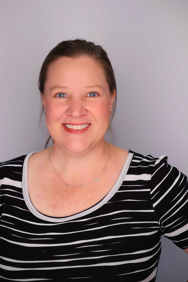 Annie Schuster headshot