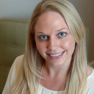 Sara Vasko-Bennett headshot